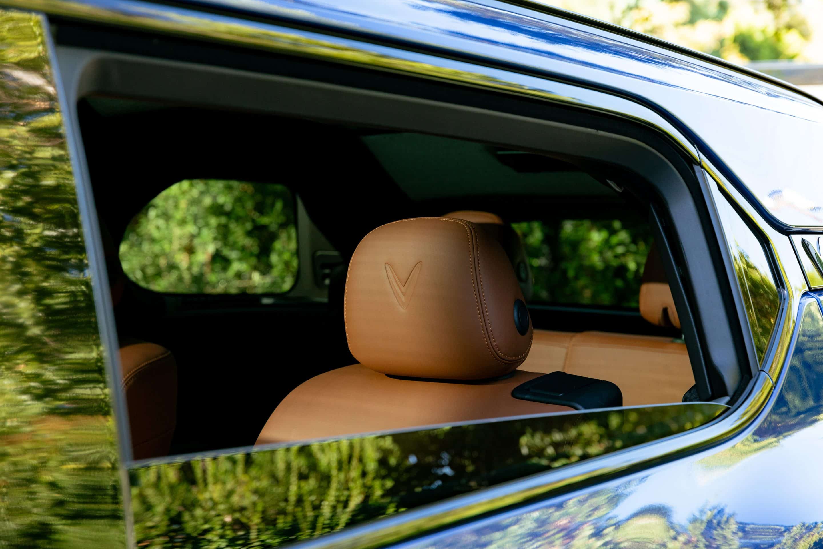 VinFast VF9